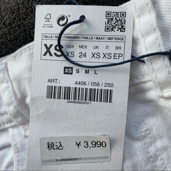 NWT Zara Basic Distressed Denim Skirt - Picture 3 of 6